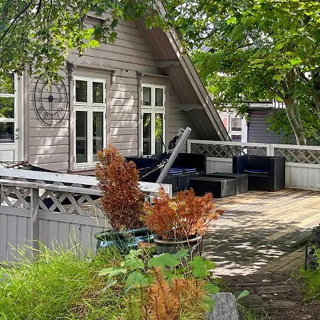 Unique 3bed - Generous Terrace - Apartmán