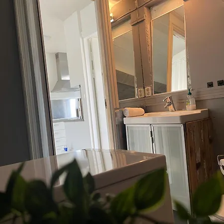 Unique 3bed - Generous Terrace - Apartmán