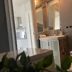 Unique 3bed - Generous Terrace - Lägenhet