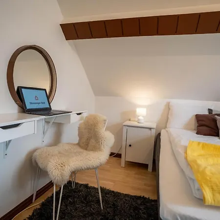 Unique 3bed - Generous Terrace - Lägenhet *